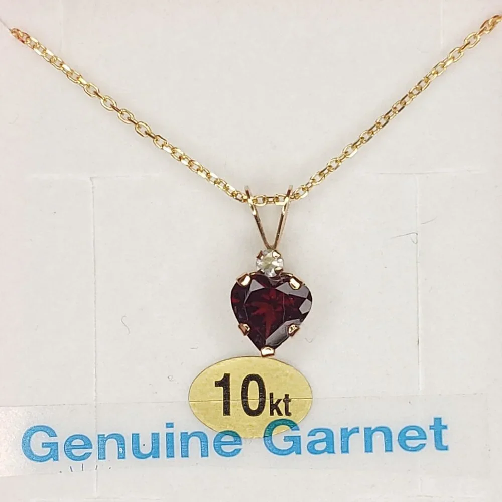 Natural Garnet Heart Pendant Necklace - 10KT - Picture 1 of 8